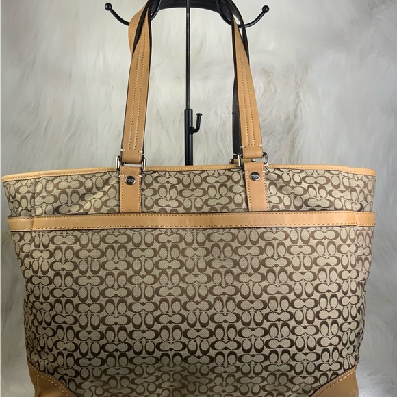 Coach Khaki Signature Multi-functional Tote bag (EUC) - Picture 6 of 17